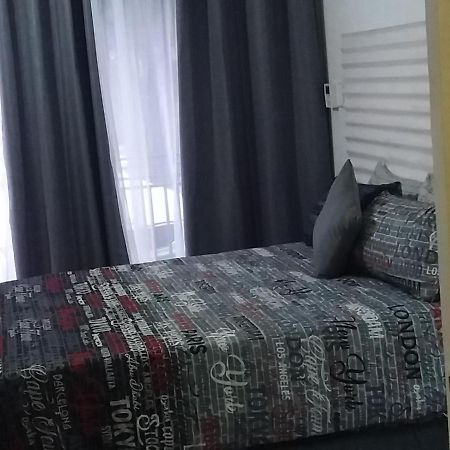 Mykhaya-Your Home Away From Home Kempton Park Eksteriør billede