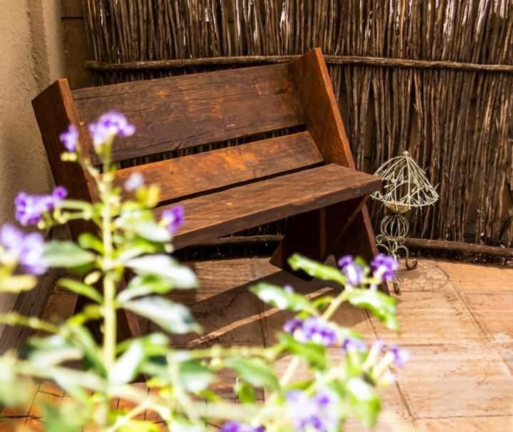 Mykhaya-Your Home Away From Home Kempton Park Eksteriør billede
